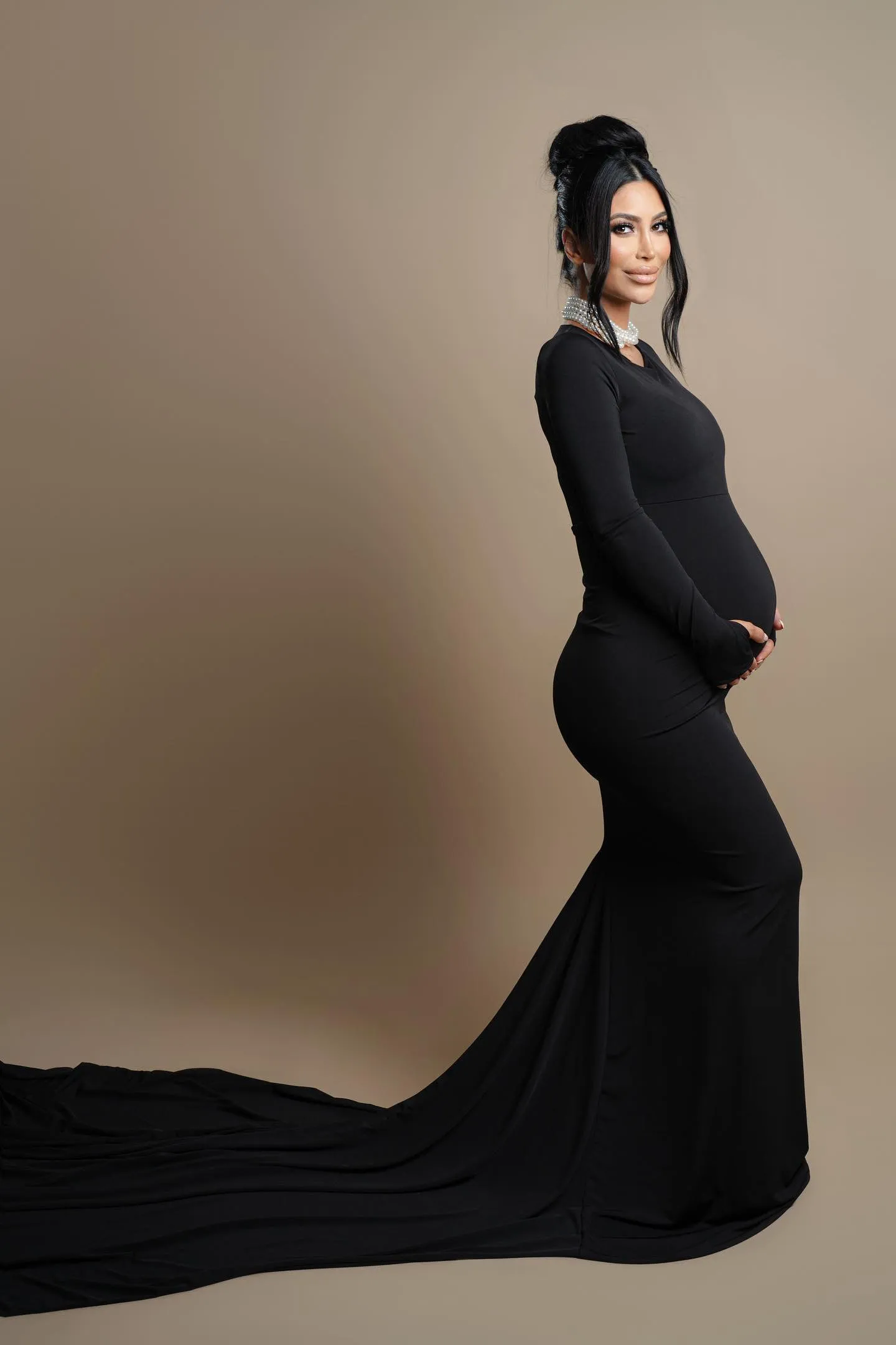 Alie Maternity Photoshoot Gown