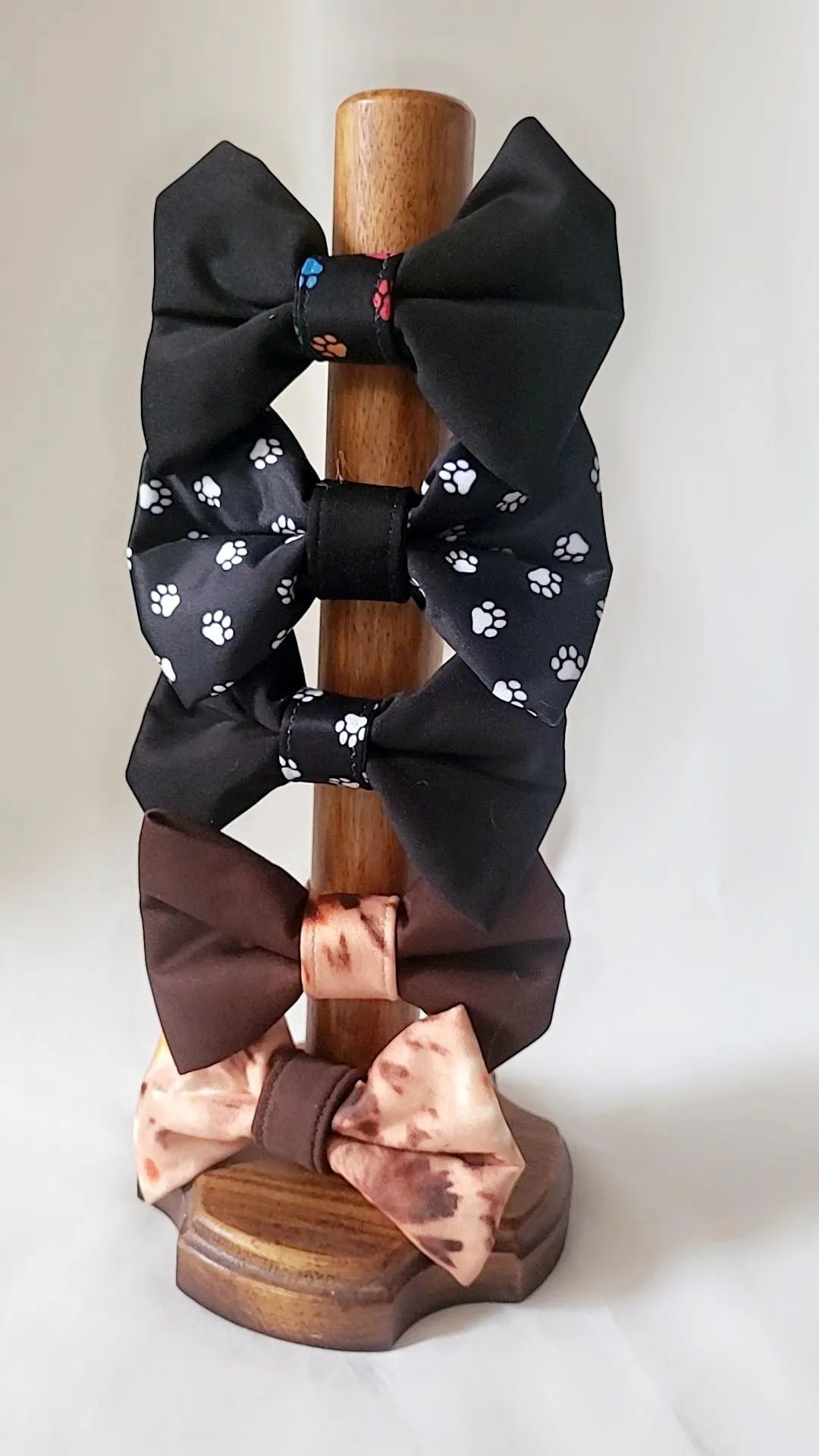 Collar Bow Tie - Paws