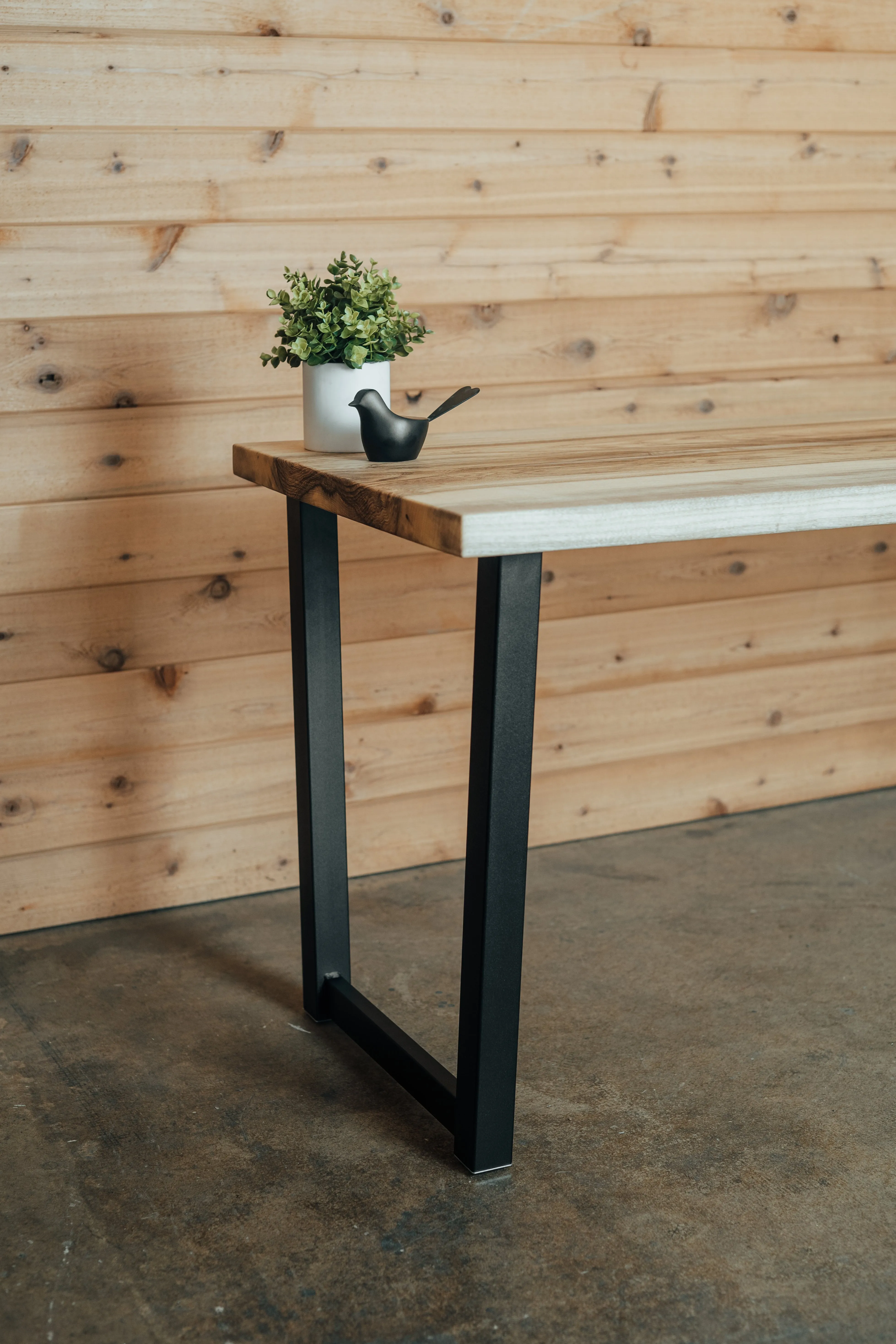 Customizable Trapezoid Narrow Tube Leg - Black Powder Coat