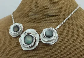 Dark Mother of Pearl Circle in Flowers Silver Tone Collar Necklace