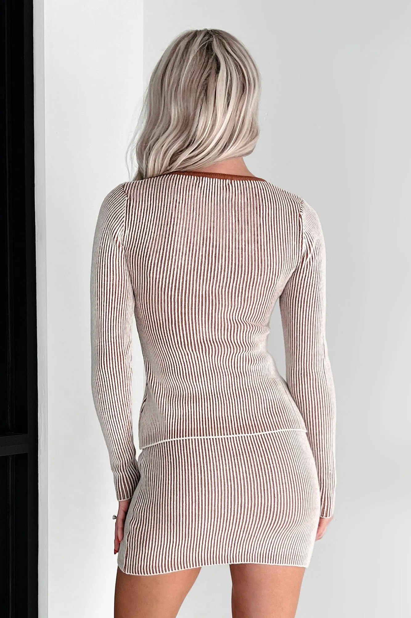 DOORBUSTER Flirty Finds Two-Tone Hook Front Sweater Top (Cognac)
