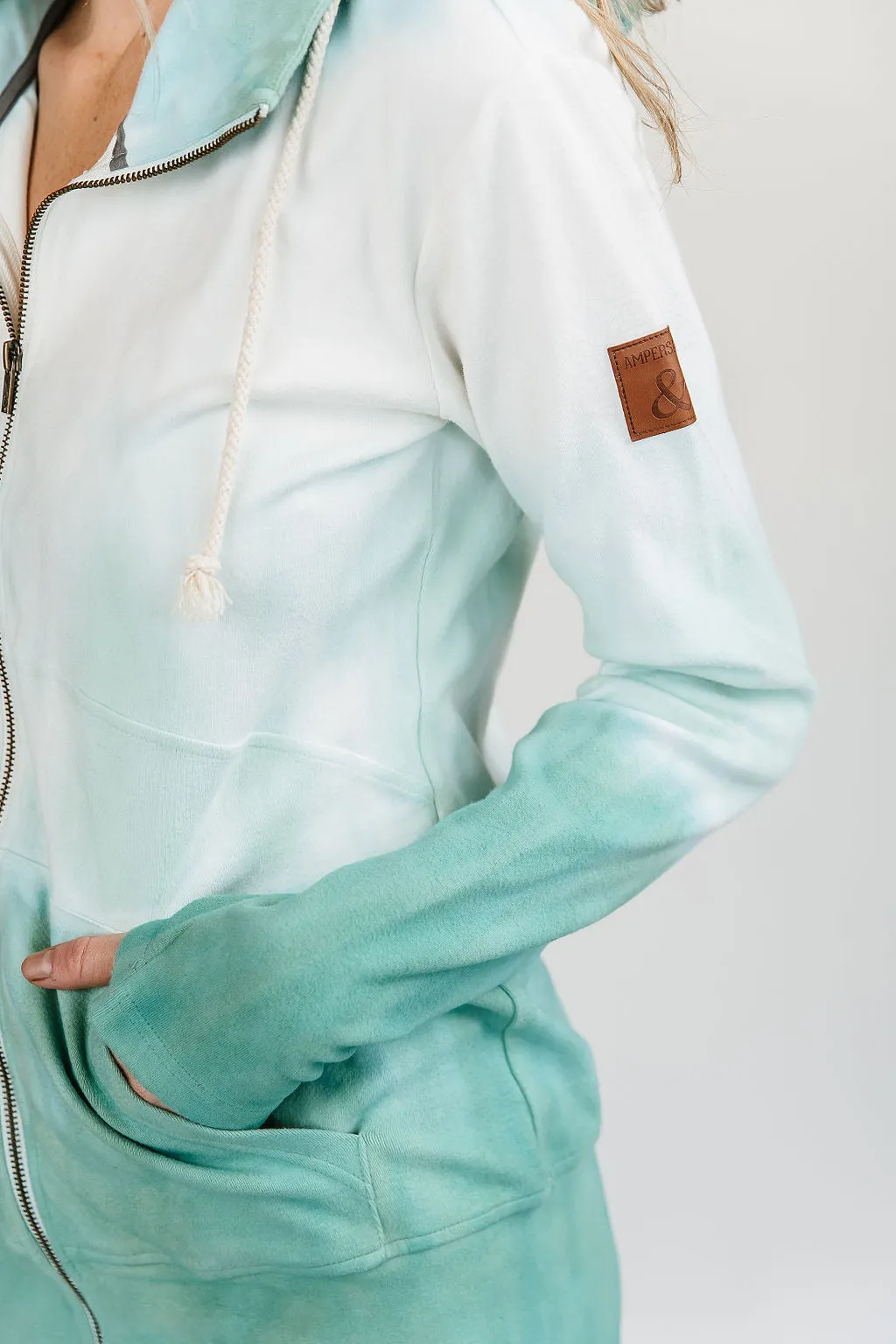 *FINAL SALE* FullZip Sweatshirt (Blue Horizon)