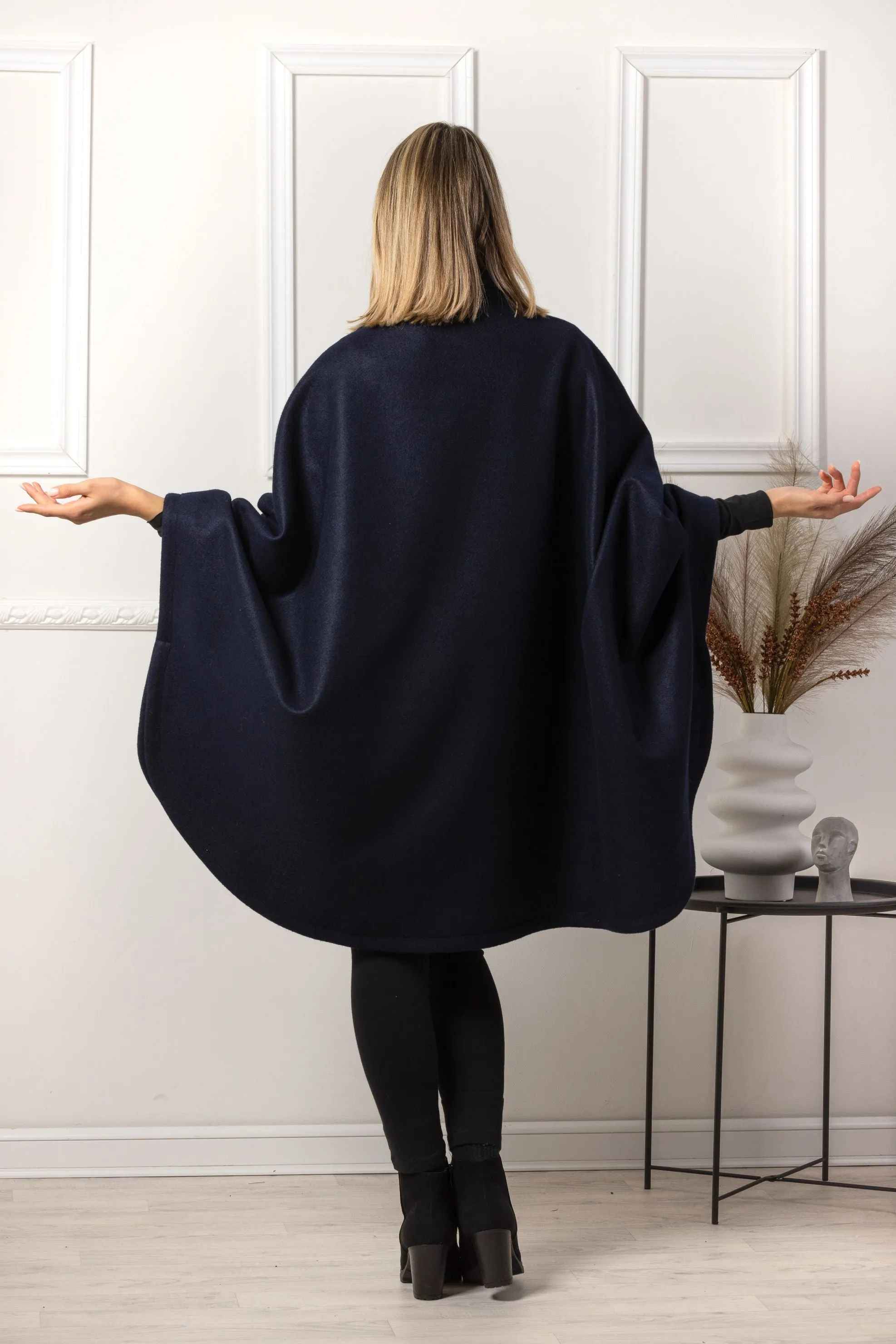 Gray Collared Loose Cape Coat