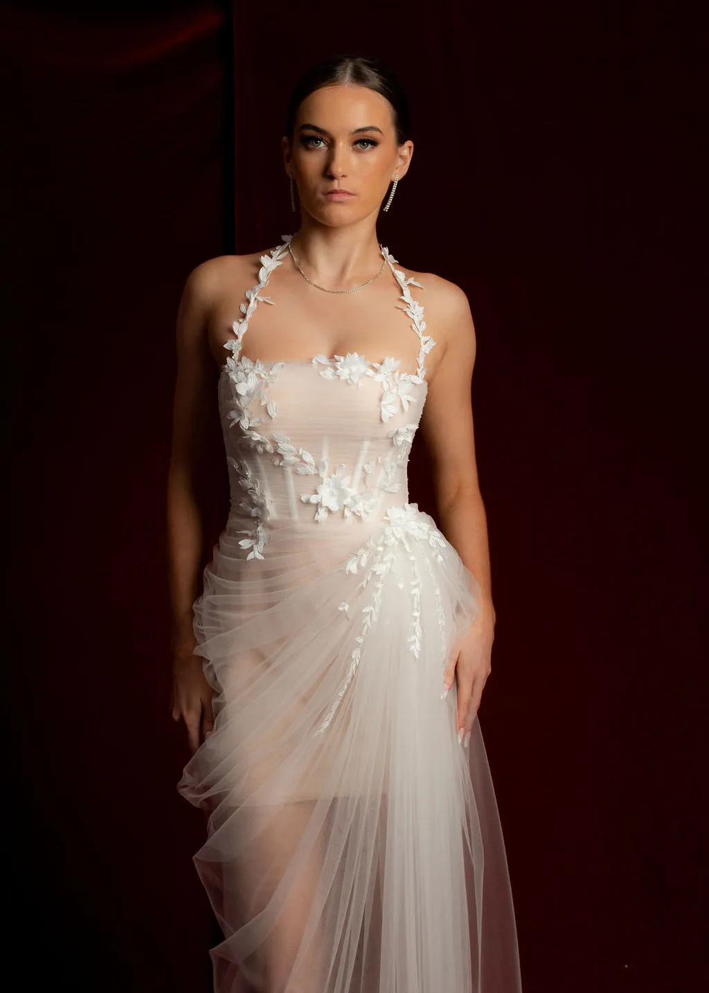 Straight neckline white tulle dress with 3D flower details midi dress