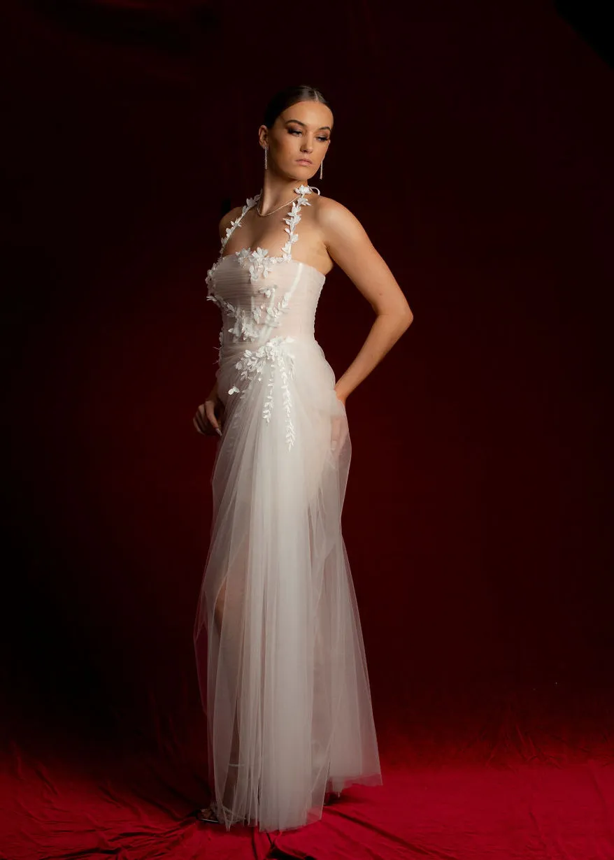 Straight neckline white tulle dress with 3D flower details midi dress