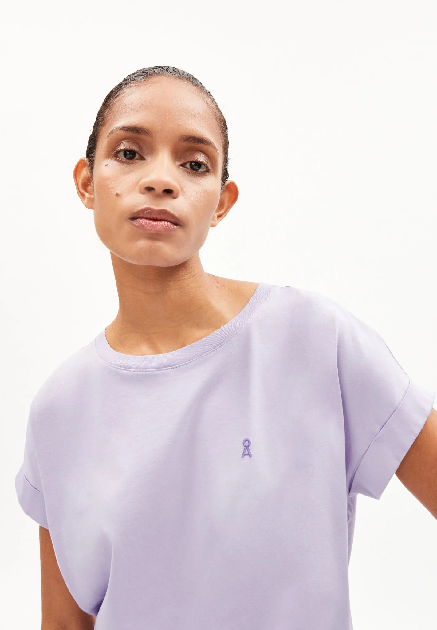 t-shirt - idaara - light lavender