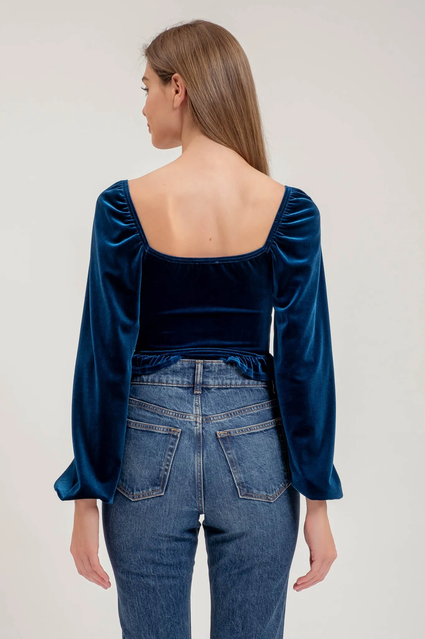 VELVET FRONT TIE BUTTON DOWN LONG SLEEVE CROP TOP